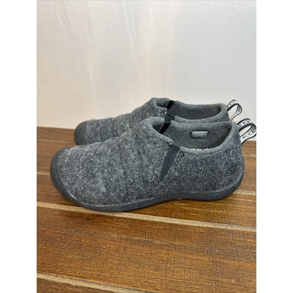 Keen Howser II Womens Shoes Sz 6‎ Casual Gray Felt Black Slip On Comfortable